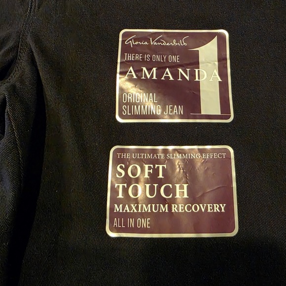 Gloria Vanderbilt Amanda Original Slimming Jeans Black Tapered Leg Size 12 NWT - Picture 13 of 13